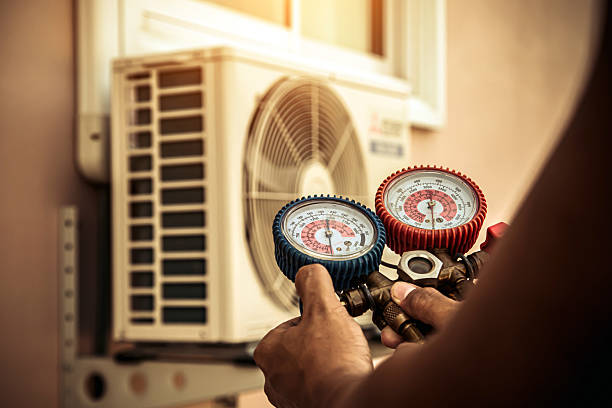 Professional Hvac technician working in Dublin, OH